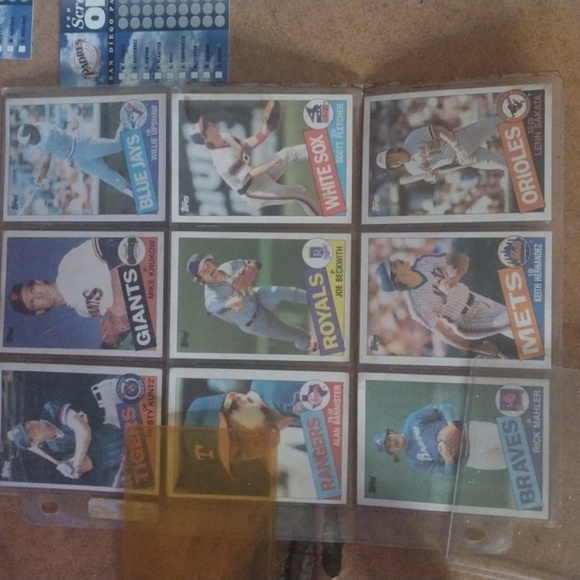 Vintage Baseball Card Collection - Picture 2 of 4